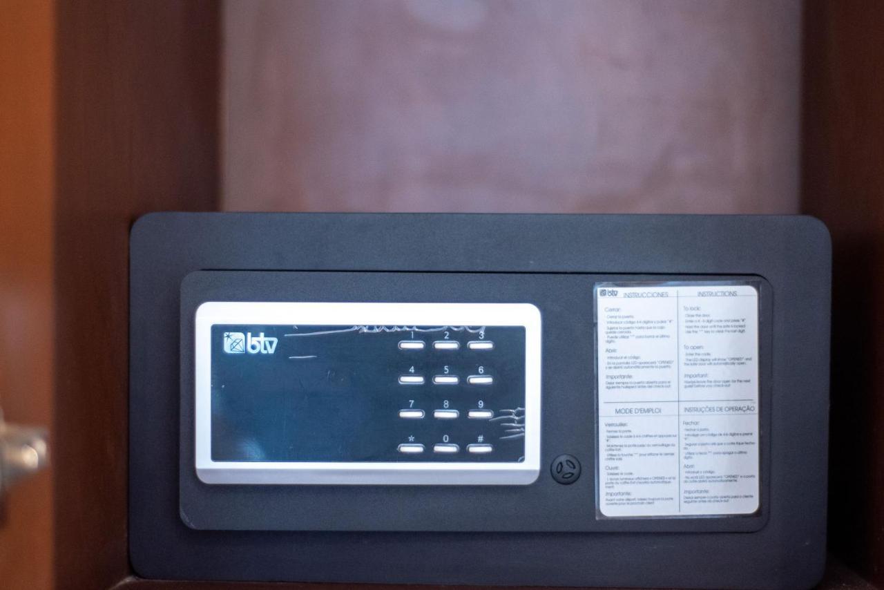 Hotel Mayari Holbox Kültér fotó A b.tv set-top box