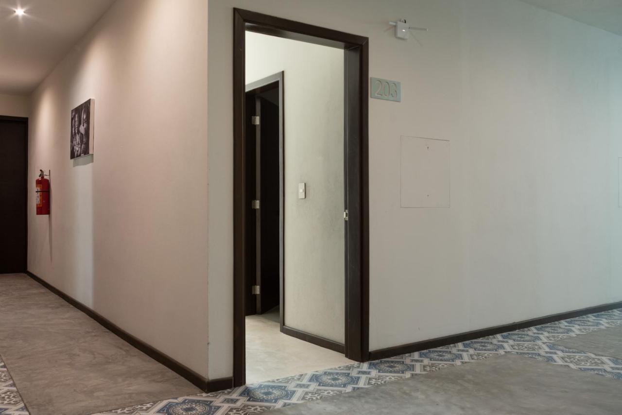 Hotel Mayari Holbox Kültér fotó A door opening