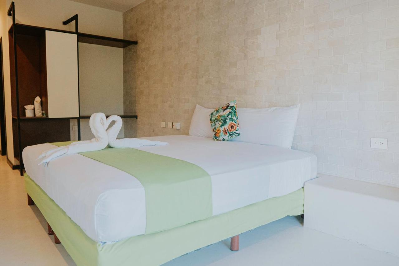 Hotel Mayari Holbox Kültér fotó A bedroom at the hotel