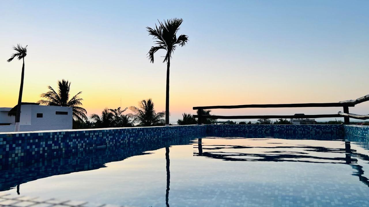 Hotel Mayari Holbox Kültér fotó Sunset at the beach