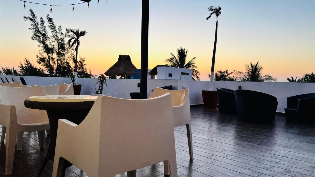 Hotel Mayari Holbox Kültér fotó Rooftop bar in Tulum