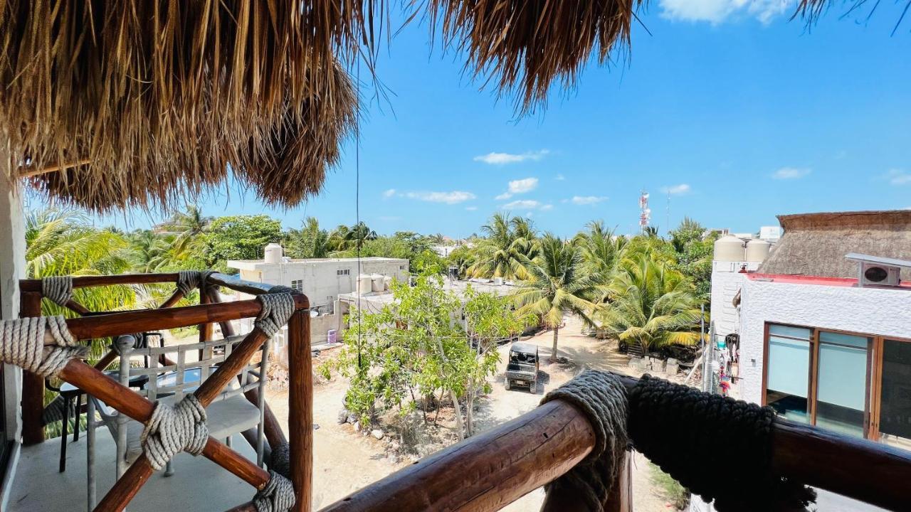 Hotel Mayari Holbox Kültér fotó View of Tulum from a rooftop